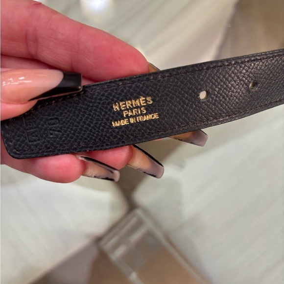 Authentic HERMÈS Jaune/Navy D\'or Epsom Constance Reversible H Belt -Size 70
